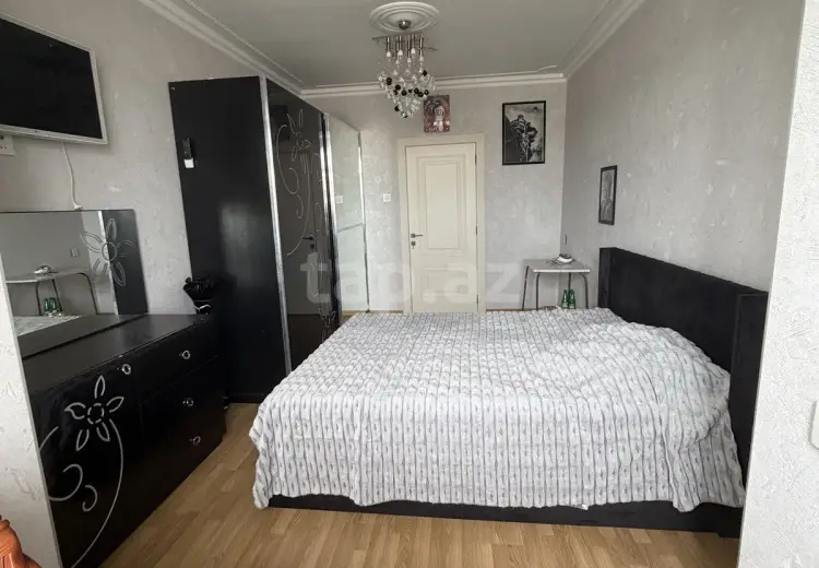 4 otaqlı mənzil , Bakı