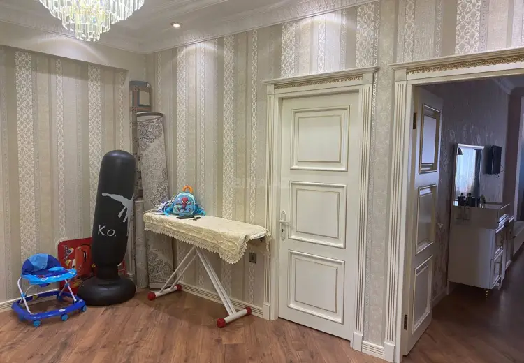 3 otaqlı mənzil Satılır, Yeni Yasamal qəs., Yasamal, Bakı