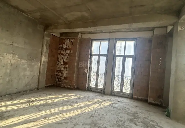 680 m² Obyekt / Ofis Satılır, Yasamal, Bakı