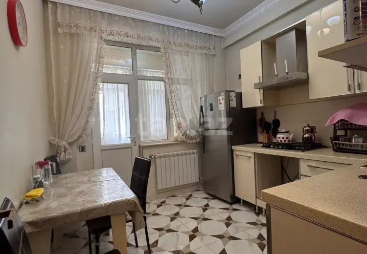 3 otaqlı mənzil , Bakı