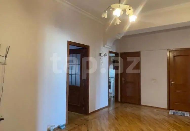 3 otaqlı mənzil , Bakı