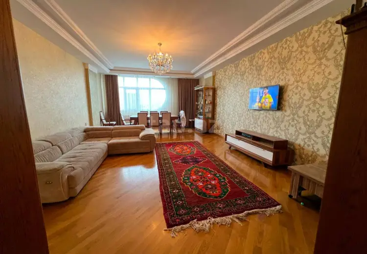 3 otaqlı mənzil , Bakı