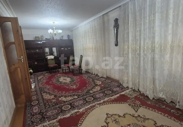 4 otaqlı mənzil , Gəncə