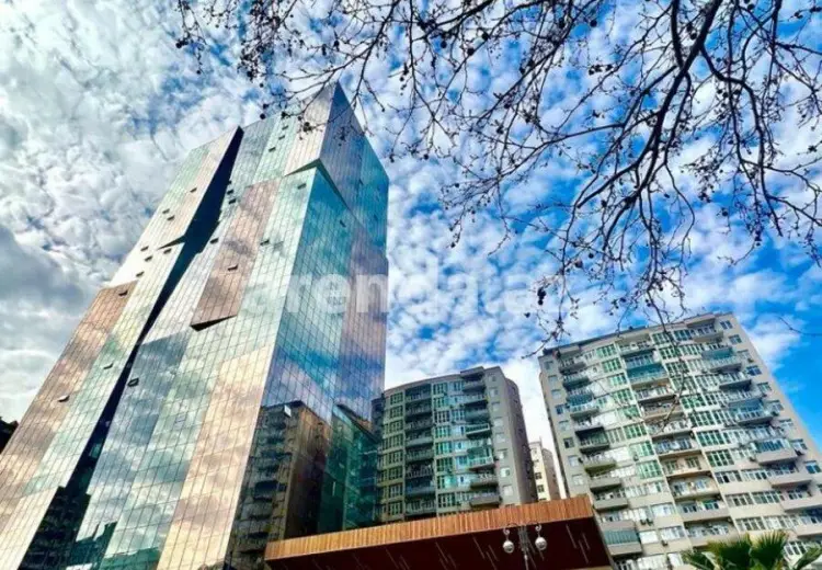370 m² Obyekt / Ofis Satılır, Xətai, Bakı