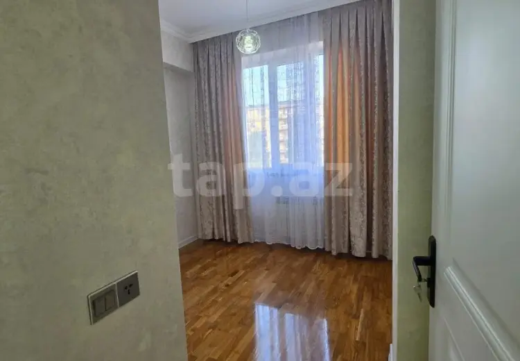 3 otaqlı mənzil , Xırdalan