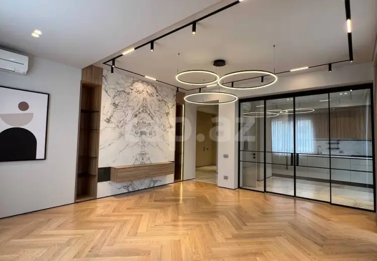 4 otaqlı mənzil , Bakı