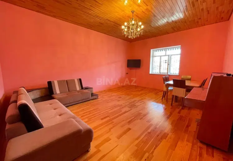 4 otaqlı mənzil Satılır, Quba