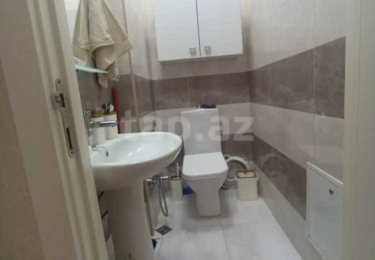 4 otaqlı mənzil , Bakı