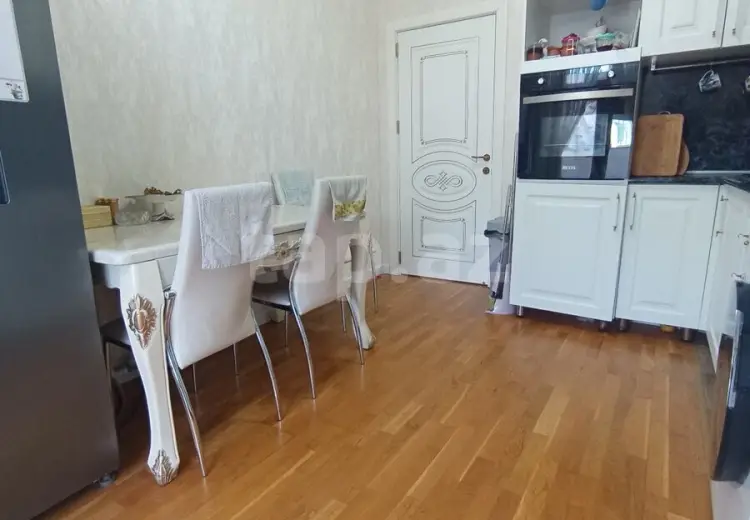 4 otaqlı mənzil , Bakı