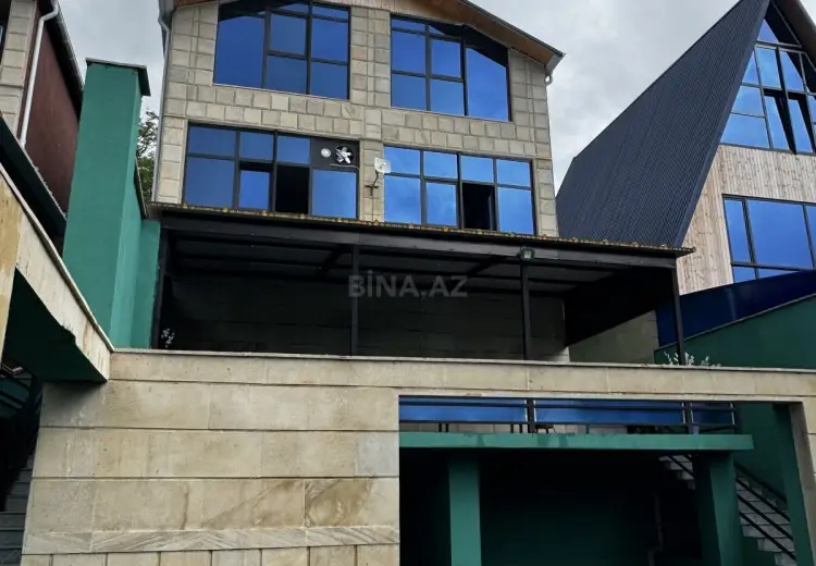 4 otaqlı mənzil Satılır, Quba
