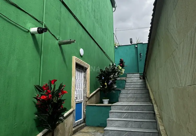 4 otaqlı mənzil Satılır, Quba