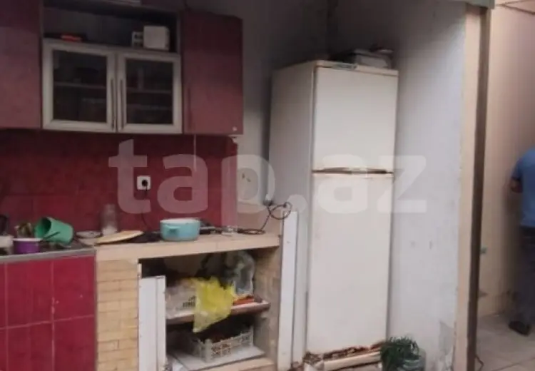 6 otaqlı mənzil , Bakı