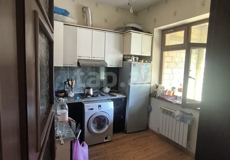 4 otaqlı mənzil , Bakı
