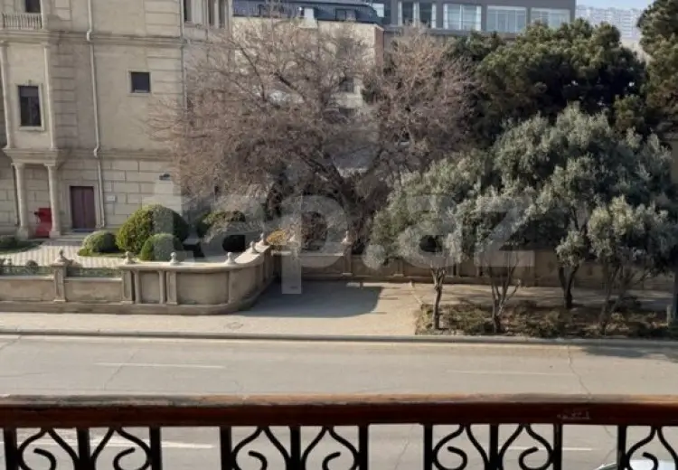 3 otaqlı mənzil , Bakı
