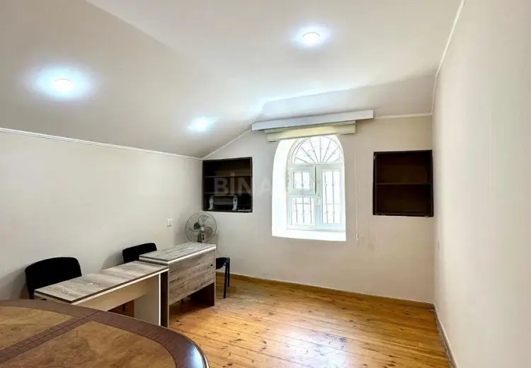 180 m² Obyekt / Ofis Kirayə (aylıq), Səbail, Bakı
