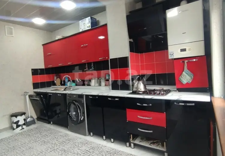 4 otaqlı mənzil , Şəki