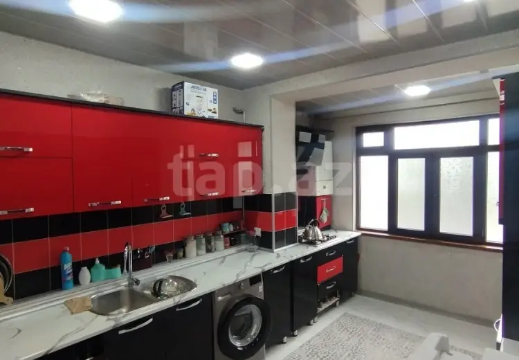 4 otaqlı mənzil , Şəki