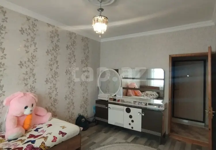 4 otaqlı mənzil , Şəki