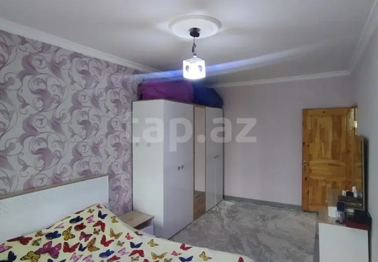 4 otaqlı mənzil , Şəki