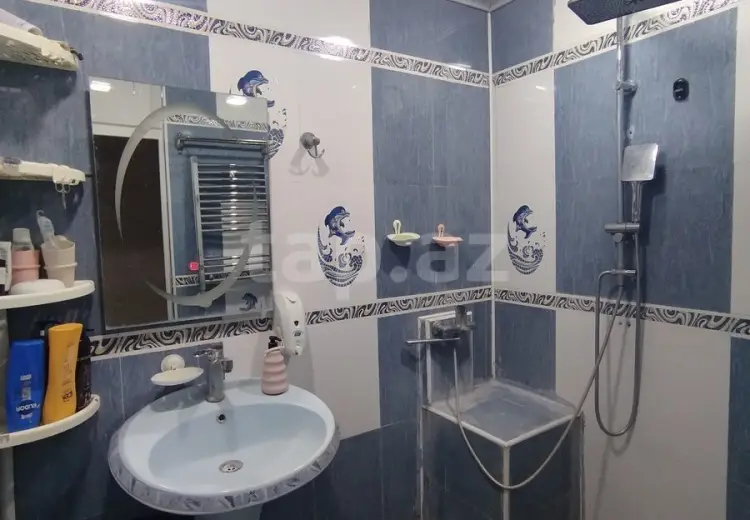 4 otaqlı mənzil , Şəki