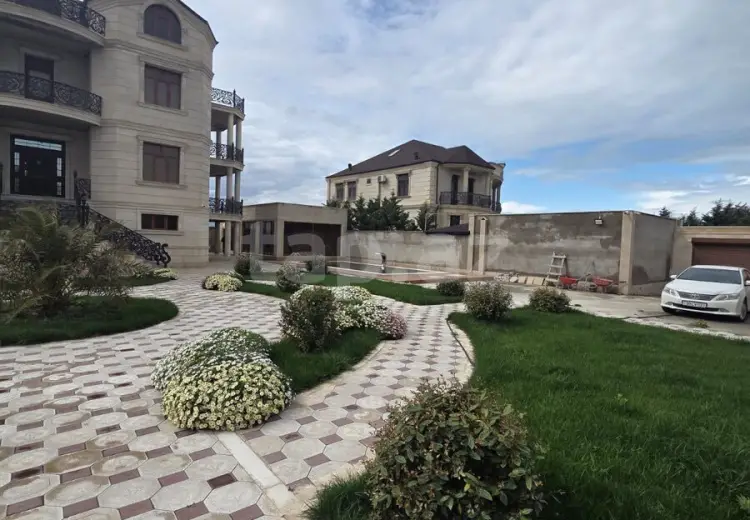 6 otaqlı mənzil , Sumqayıt