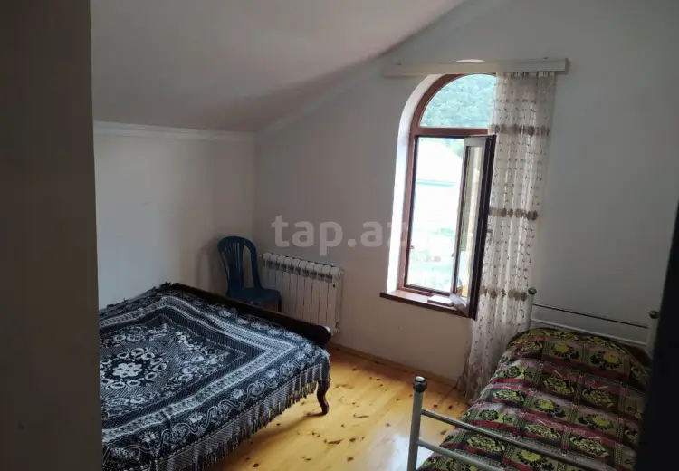 3 otaqlı mənzil Kirayə (günlük), Qax