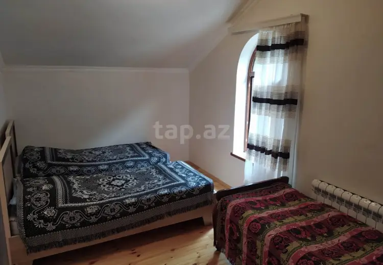 3 otaqlı mənzil Kirayə (günlük), Qax