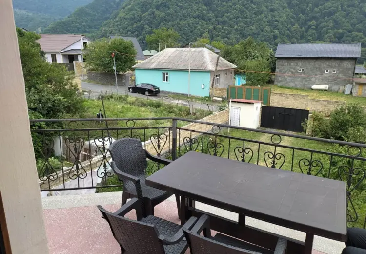 3 otaqlı mənzil Kirayə (günlük), Qax