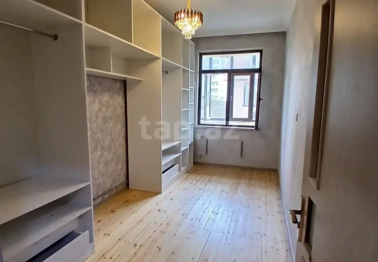 3 otaqlı mənzil , Xırdalan