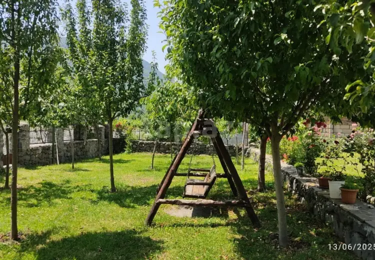 4 otaqlı mənzil Kirayə (günlük), Qax