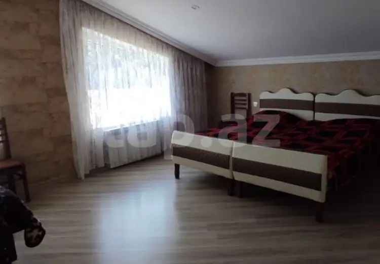 4 otaqlı mənzil Kirayə (günlük), Qax