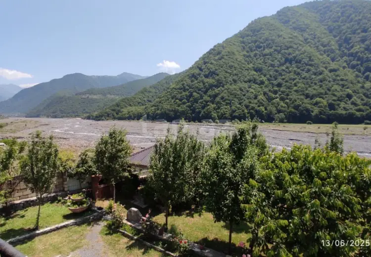 4 otaqlı mənzil Kirayə (günlük), Qax