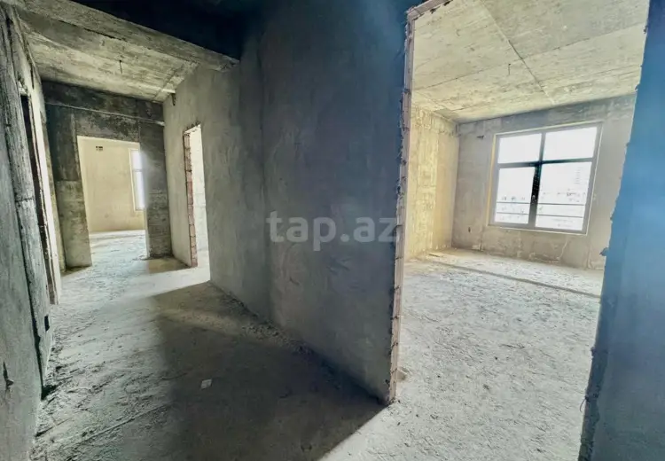 4 otaqlı mənzil , Bakı