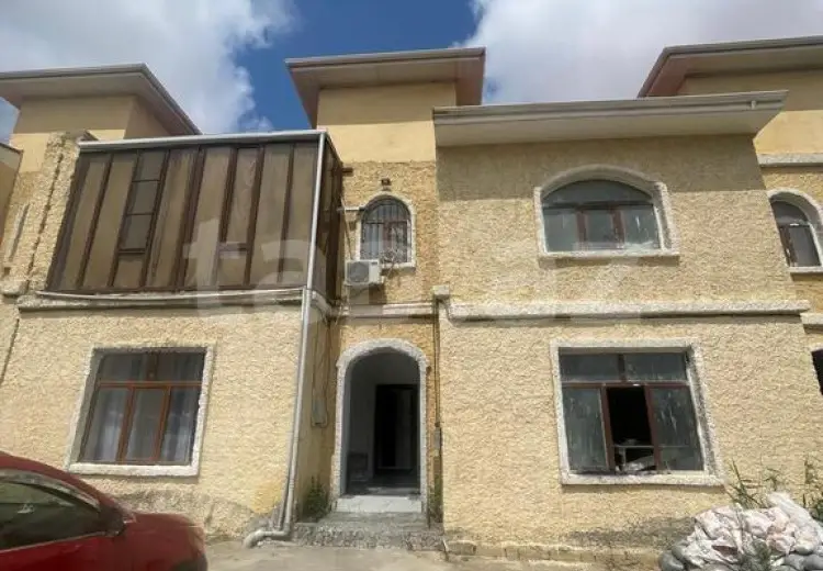 4 otaqlı mənzil , Bakı