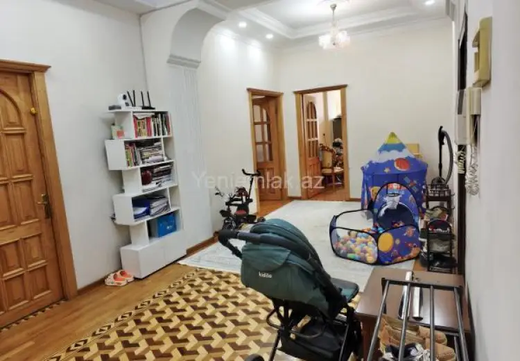 250 000 AZN - 3 otaqlı mənzil Satılır, 8-ci mikrorayon, Binəqədi, Bakı