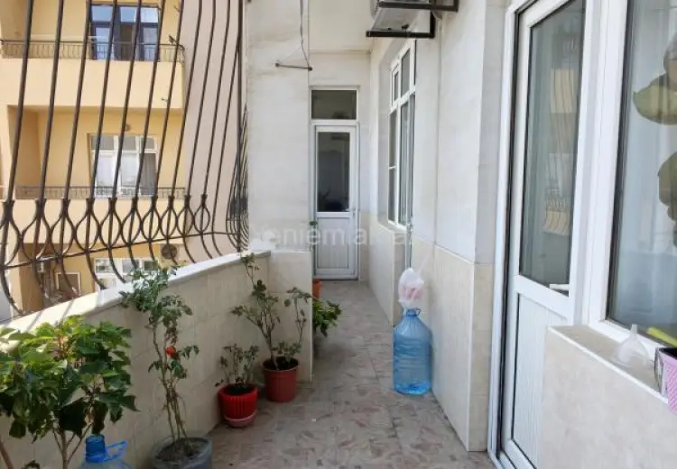 250 000 AZN - 3 otaqlı mənzil Satılır, 8-ci mikrorayon, Binəqədi, Bakı
