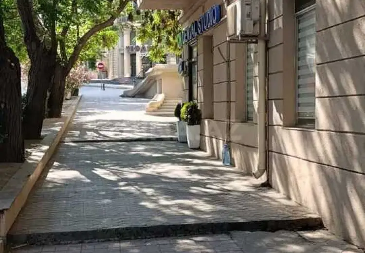65 m² Obyekt / Ofis Kirayə (aylıq), Səbail, Bakı
