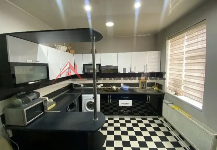2 otaqlı mənzil Satılır, Bakı