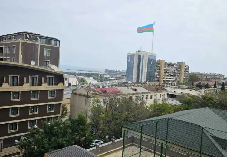 2 otaqlı mənzil Satılır, Bayıl qəs., Səbail, Bakı