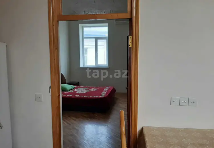3 otaqlı mənzil , Səbail, Bakı
