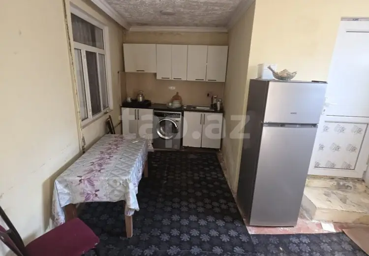 250 AZN - 3 otaqlı mənzil Kirayə (aylıq), Qazax