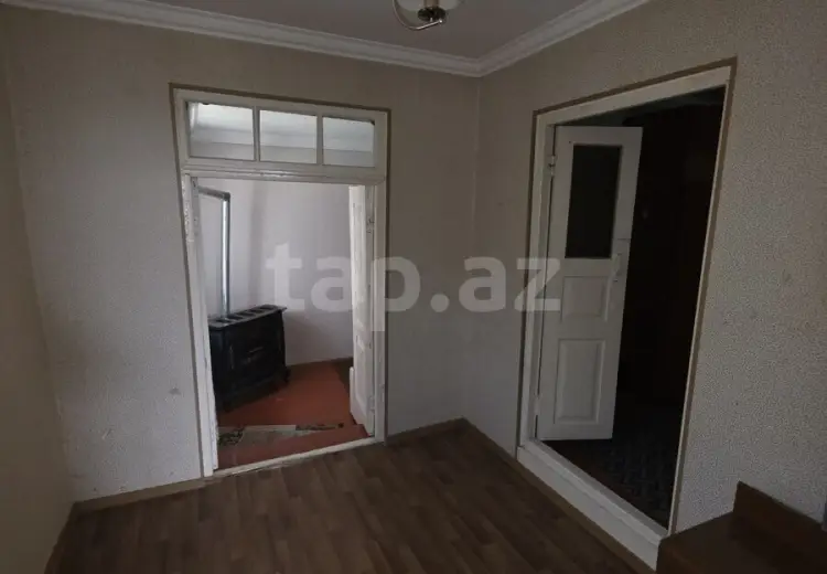 250 AZN - 3 otaqlı mənzil Kirayə (aylıq), Qazax