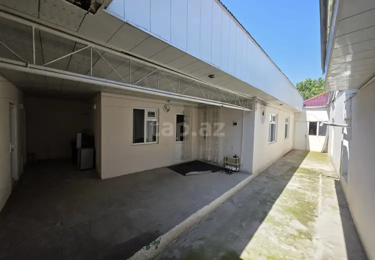 250 AZN - 3 otaqlı mənzil Kirayə (aylıq), Qazax