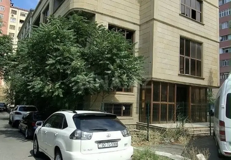 750 m² Obyekt / Ofis Satılır, Xırdalan