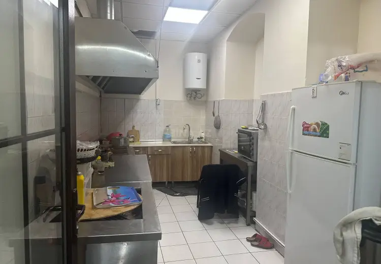 230 m² Obyekt / Ofis Kirayə (aylıq), Nəsimi, Bakı