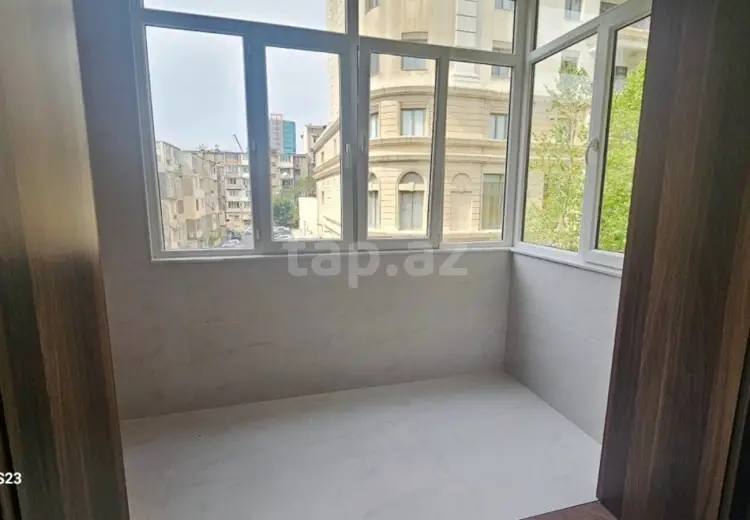 3 otaqlı mənzil , Bakı