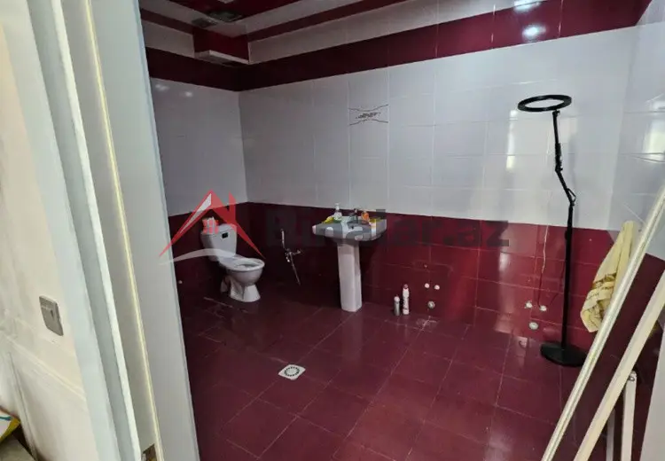 100 m² Obyekt / Ofis Kirayə (aylıq), Bakı