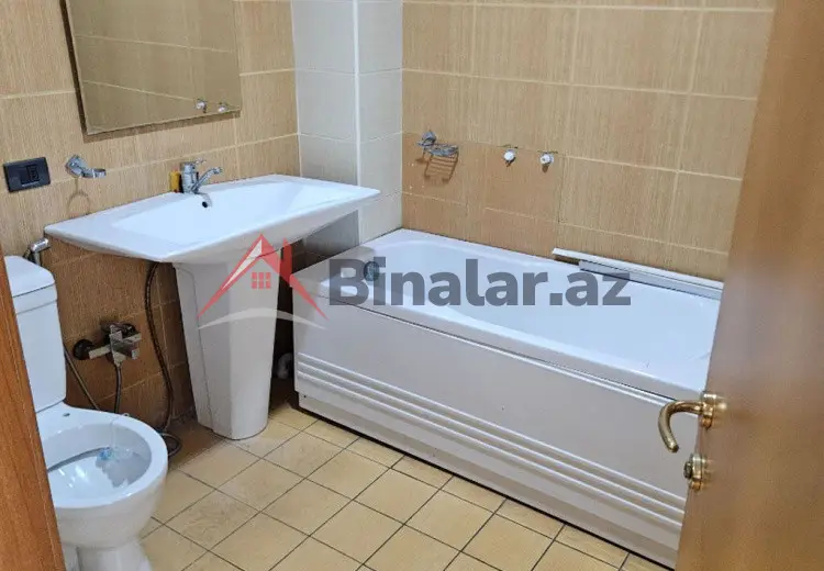 32 m² Obyekt / Ofis Kirayə (aylıq), Bakı