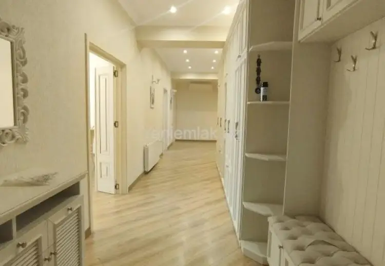 3 000 AZN - 4 otaqlı mənzil Kirayə (aylıq), Ağ şəhər, Xətai, Bakı