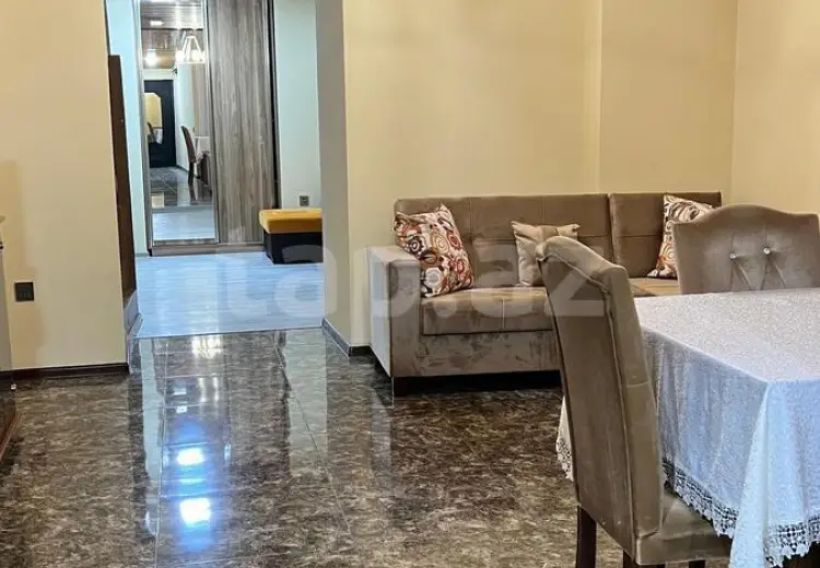 3 otaqlı mənzil , Bakı